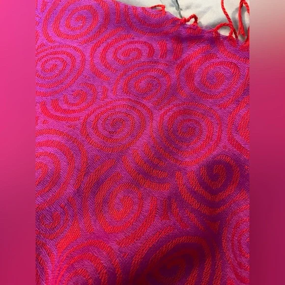 Pashmina Scarf in Fuchsia Pattern - Picture 11 of 11
